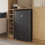 Frost One Door Minibar 90 L Refrigeración Uniforme Puerta Reversible Diseño Compacto Negro